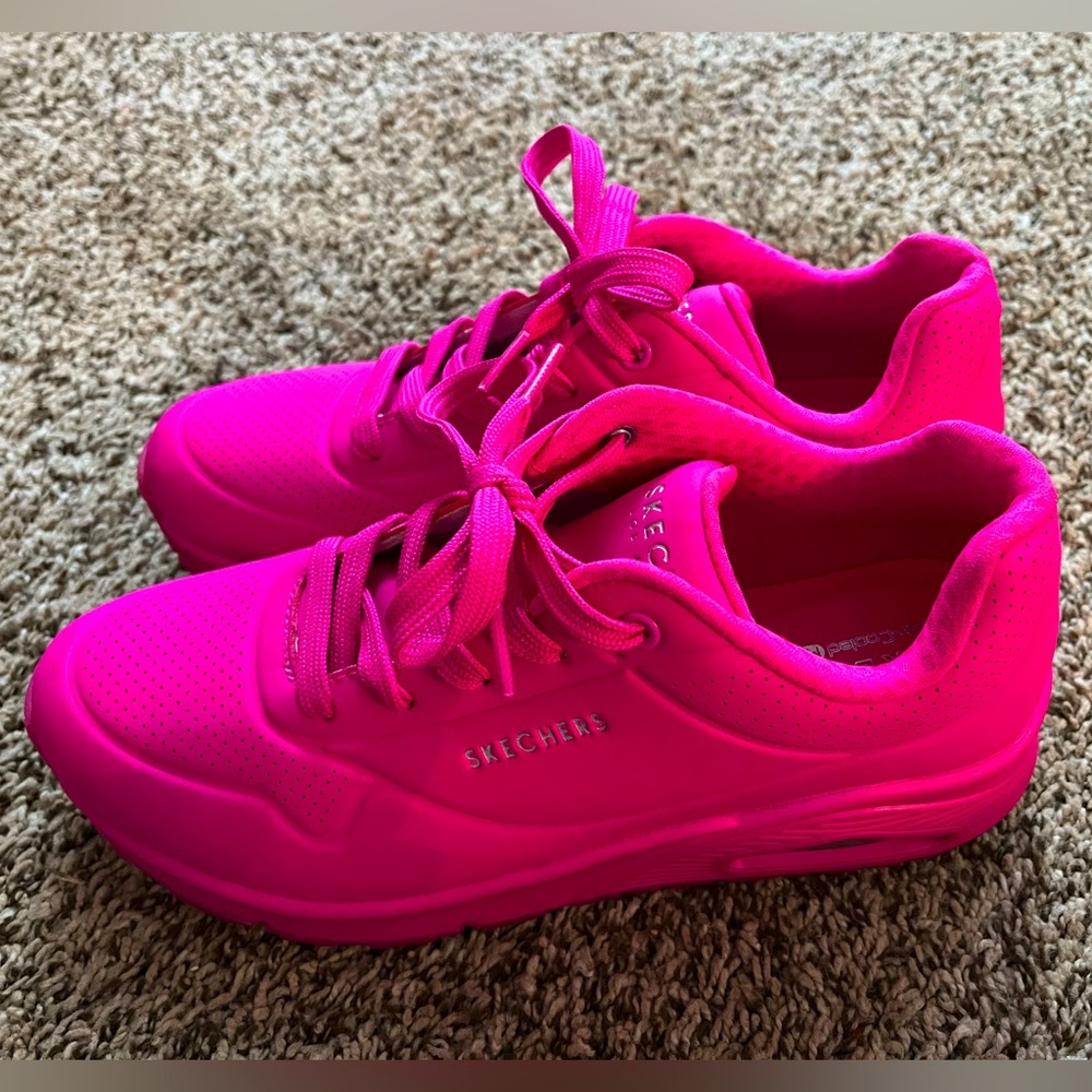 Skechers Uno Sneakers, Women’s Size 8!